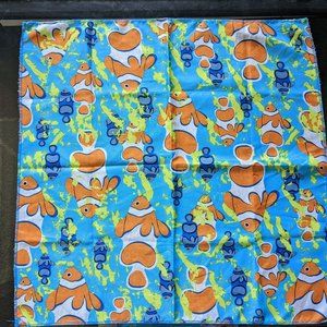 Lush Knot Wrap Clown Fish